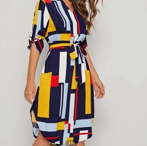 COLOR BLOCK ROLL UP SLEEVE BELTED DRESS